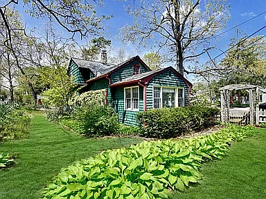 100 Breton Rd