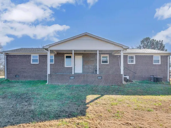 310 Rhodes Rd, Woodruff, SC 29388