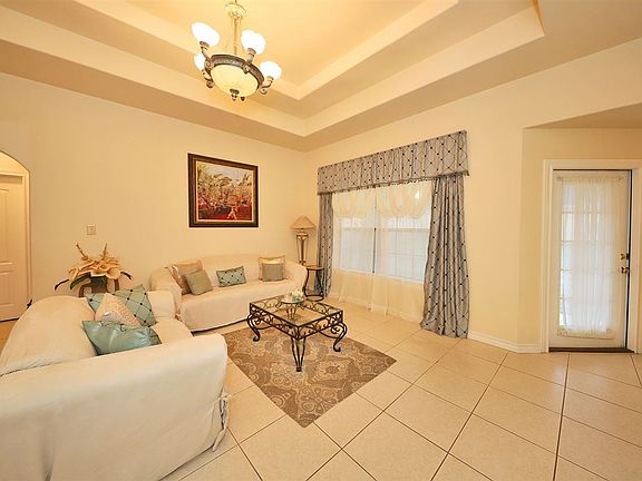 5th image of 3805 Sandcliff Dr