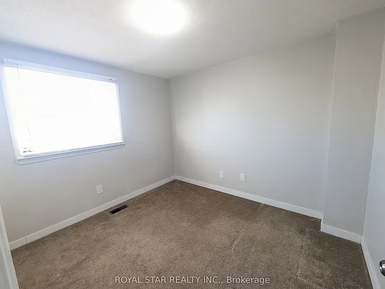 44 Winchester Dr — Photo 19