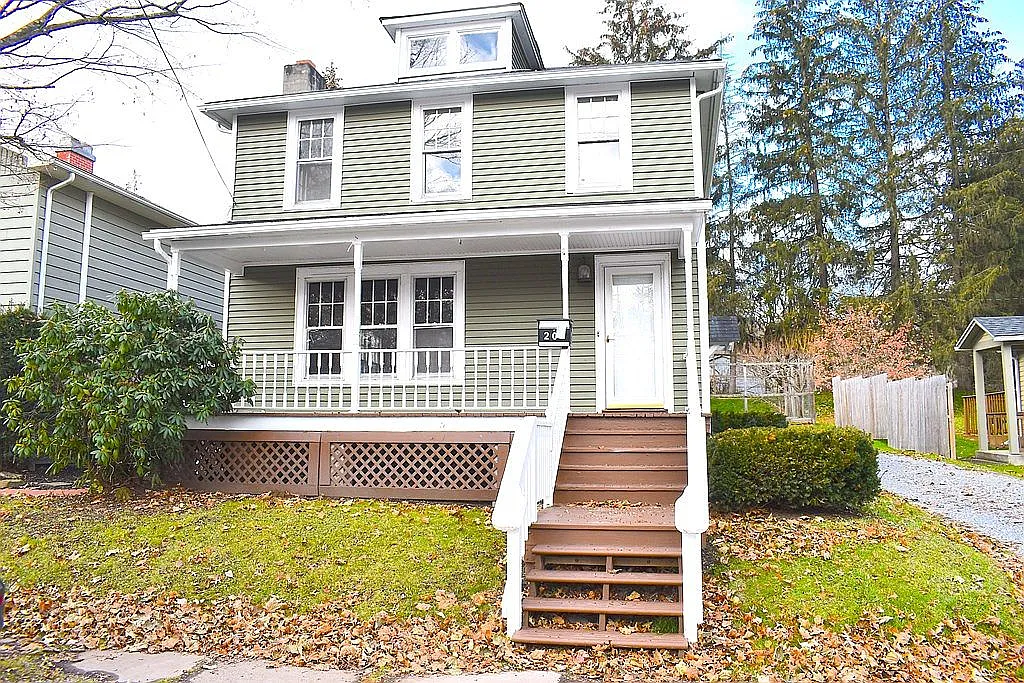 4 bed, 1728 sqft, $1,500 — Photo 1