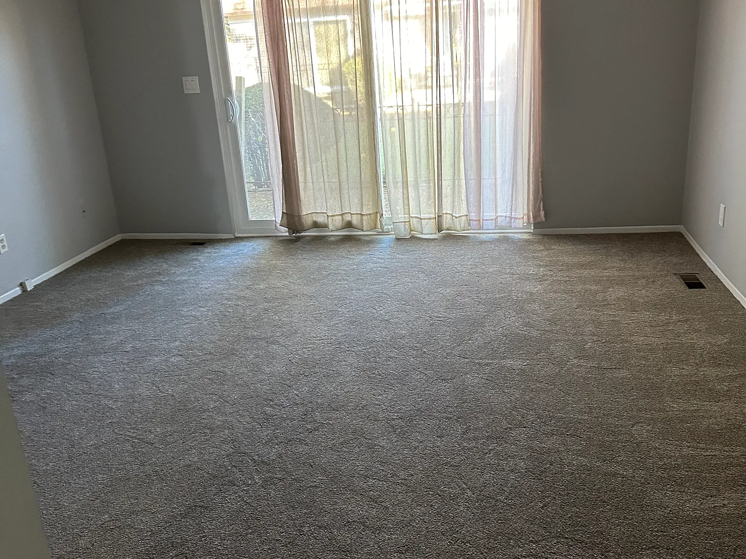2 bed, 1.5 bath, 1200 sqft, $1,550 — Photo 4
