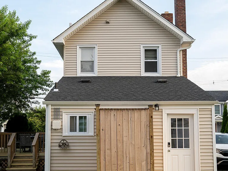 610 Ocean Rd — Photo 16
