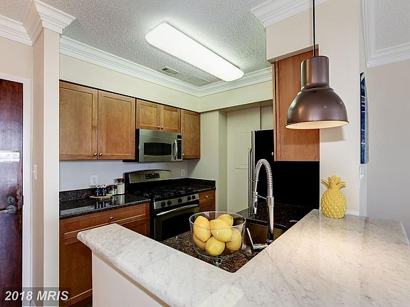 4th image of 4801 Fairmont Ave APT 906