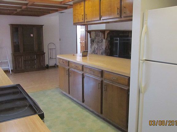 4th image of 337 SW Godbold Ave