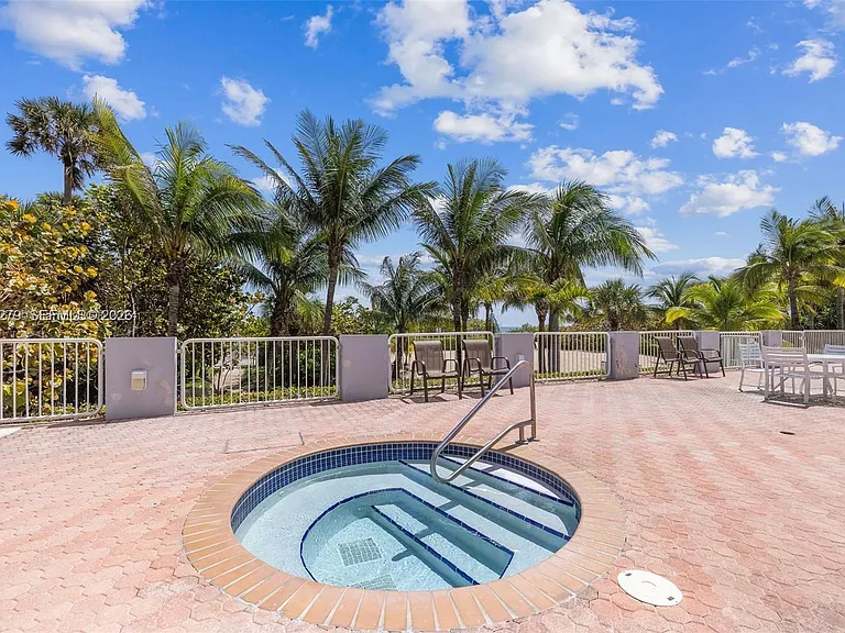 9341 Collins Ave #201 — Photo 31