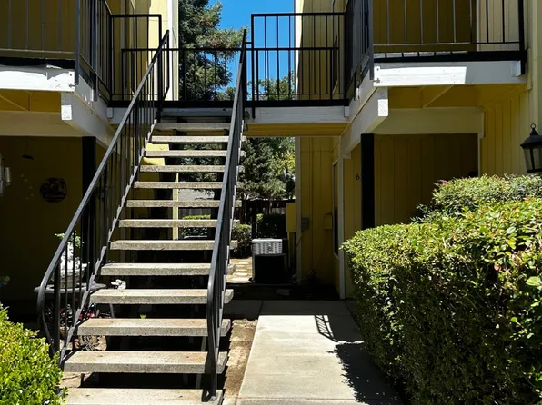 1311 W Century Blvd APT 64, Lodi, CA 95242