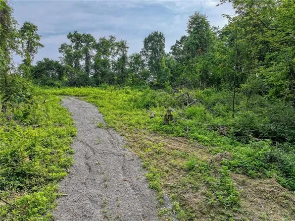 0 Nickson Rd, Coraopolis, PA 15108