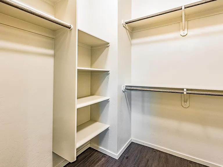 864 E Park Modern Dr — Photo 23