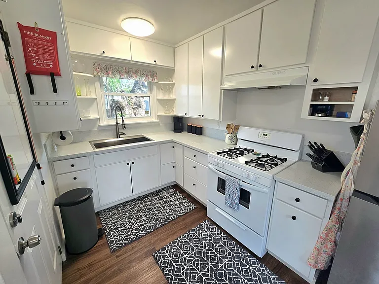 458 Citrus Ave — Photo 7