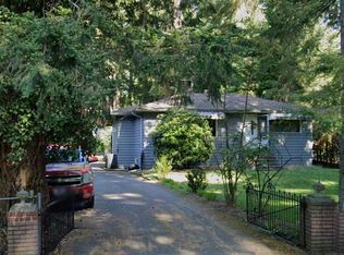 2476 140th St, Surrey, BC V4P2C6