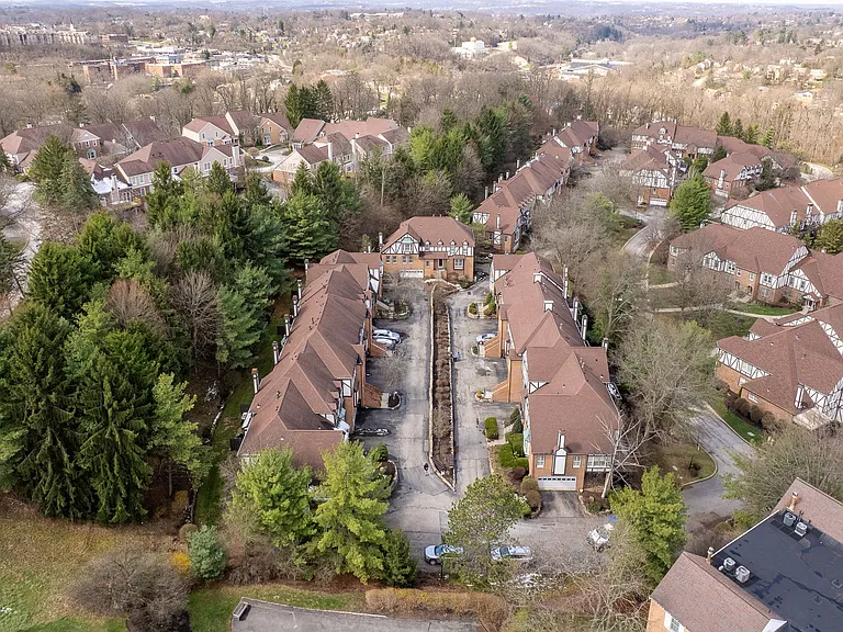 302 Kingsberry Cir — Photo 27