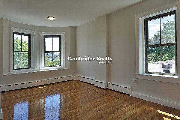 Building Photo 5