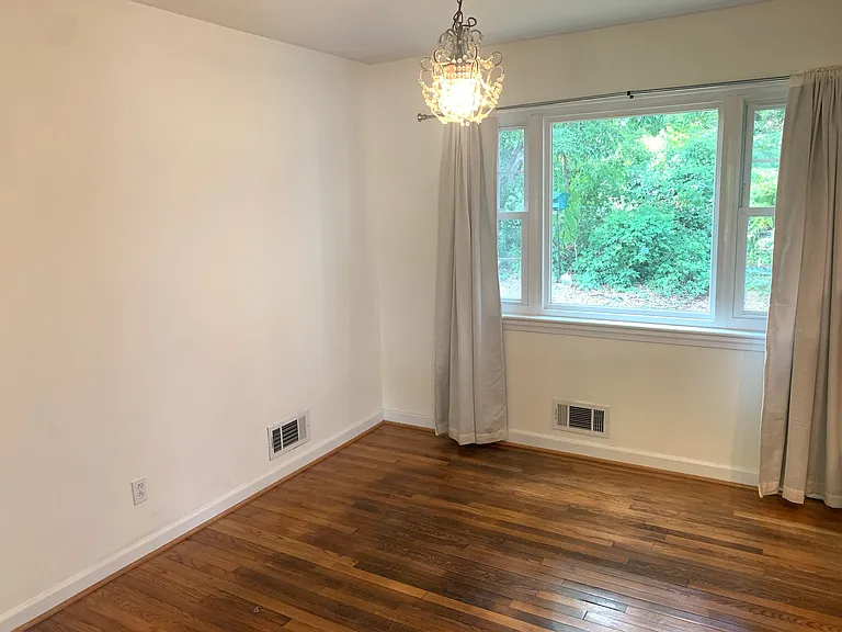5818 Dewey St — Photo 12