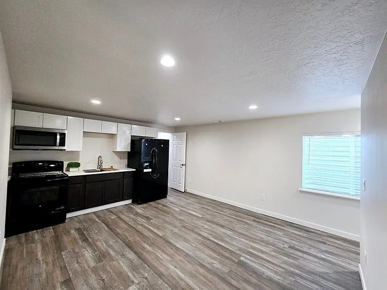 5338 W Iron King Dr — Photo 1