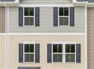 788 Pine Spring Dr, Painesville, OH