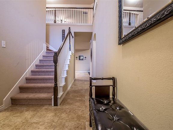 2nd image of 2424 Barranca Dr