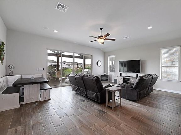 5th image of 219 Sumalt Gap Way