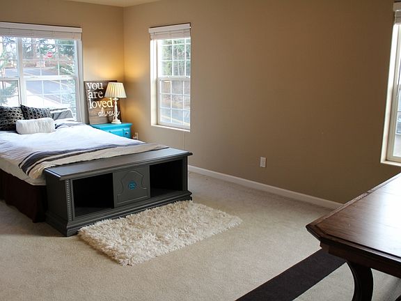Bedroom/Bonus Room