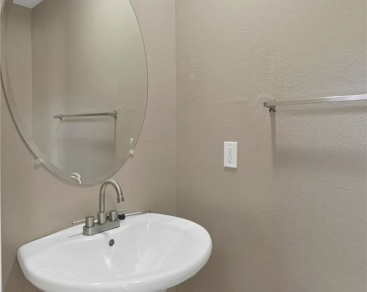 7429 Granada Willows St — Photo 5
