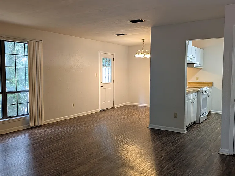 671 Holyoke Ct #A — Photo 2