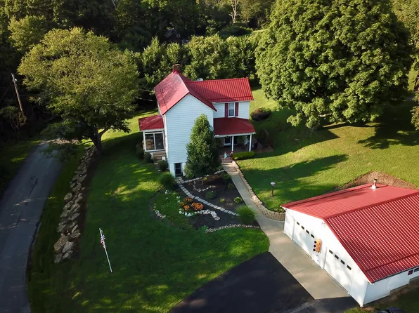 124 Station St, Bulger, PA 15019