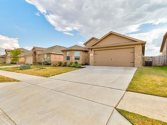 2nd image of 2621 Swift Creek Dr