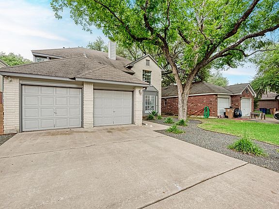3rd image of 12203 Arrowwood Dr
