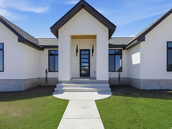 4th image of 340 Spring Creek