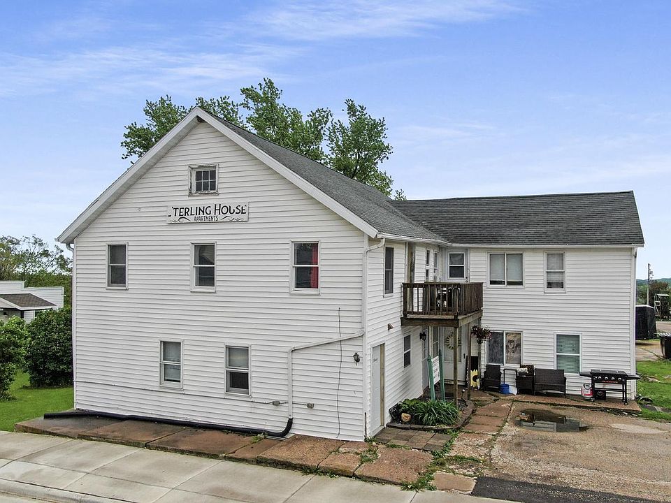 1st image of 202 Diagonal STREET