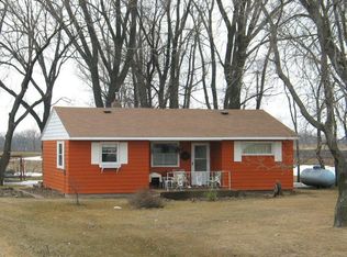 19025 445th Ave SW, East Grand Forks, MN 56721
