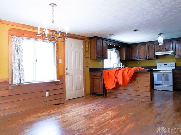 5th image of 2132 W Bataan Dr