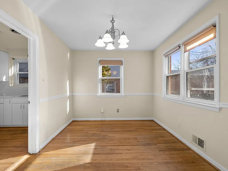 3638 Alton Pl NW — Photo 6