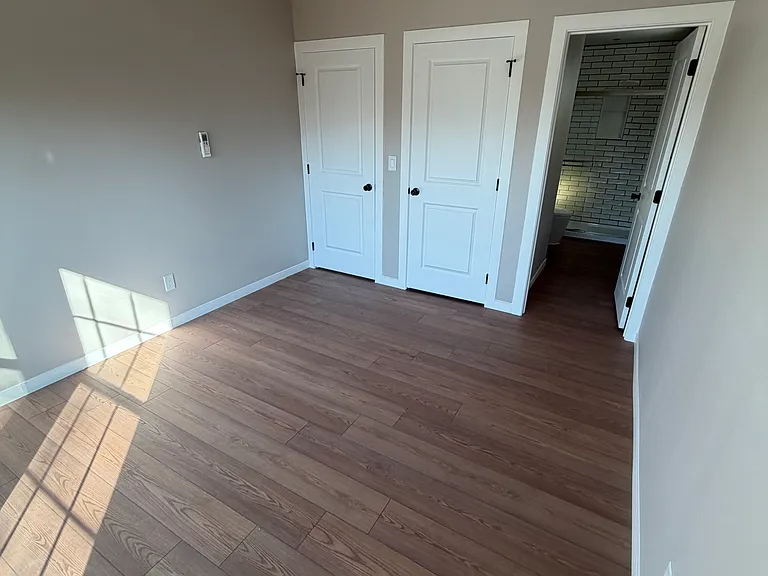 833 W Stone St #C — Photo 22