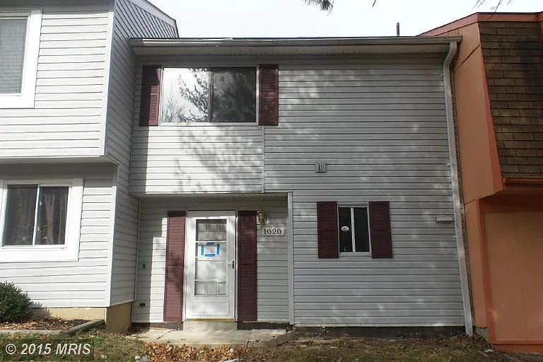 1020 Fairford Way photo 1