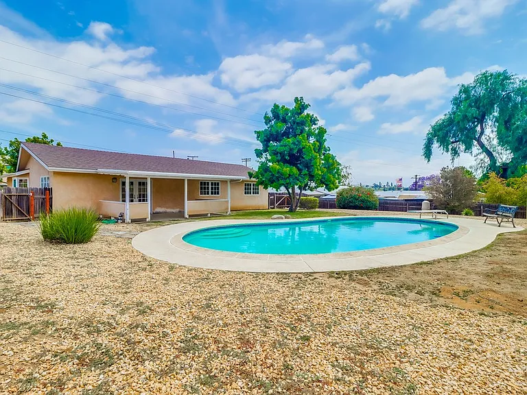 8120 Melrose Ln — Photo 20