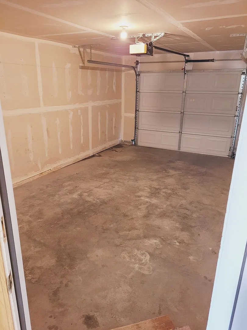 Bright & Convenient Townhouse Living! — Photo 3