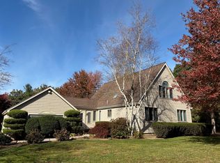 12 Amanda Rd, Assonet, MA 02702
