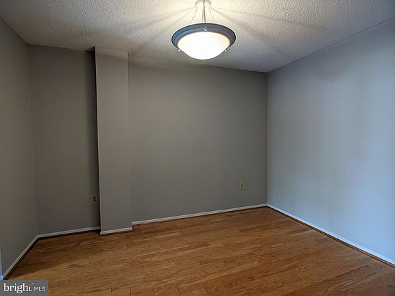 4th image of 4500 S Four Mile Run Dr APT 431