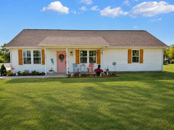 400 Dayrell Dr, Hubert, NC 28539
