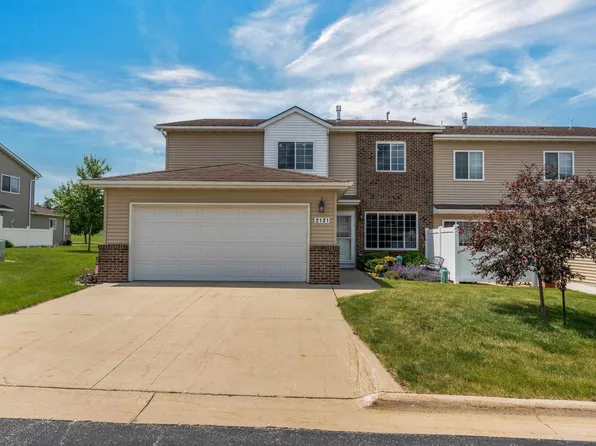 2121 Josie Rdg #6, Waterloo, IA 50701