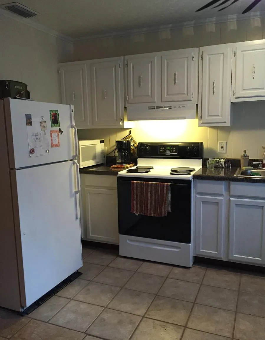 1730 Sunbeam Lane — Photo 1