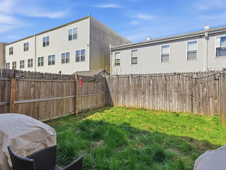 1113 Lemon St #TOWNHOUSE — Photo 45