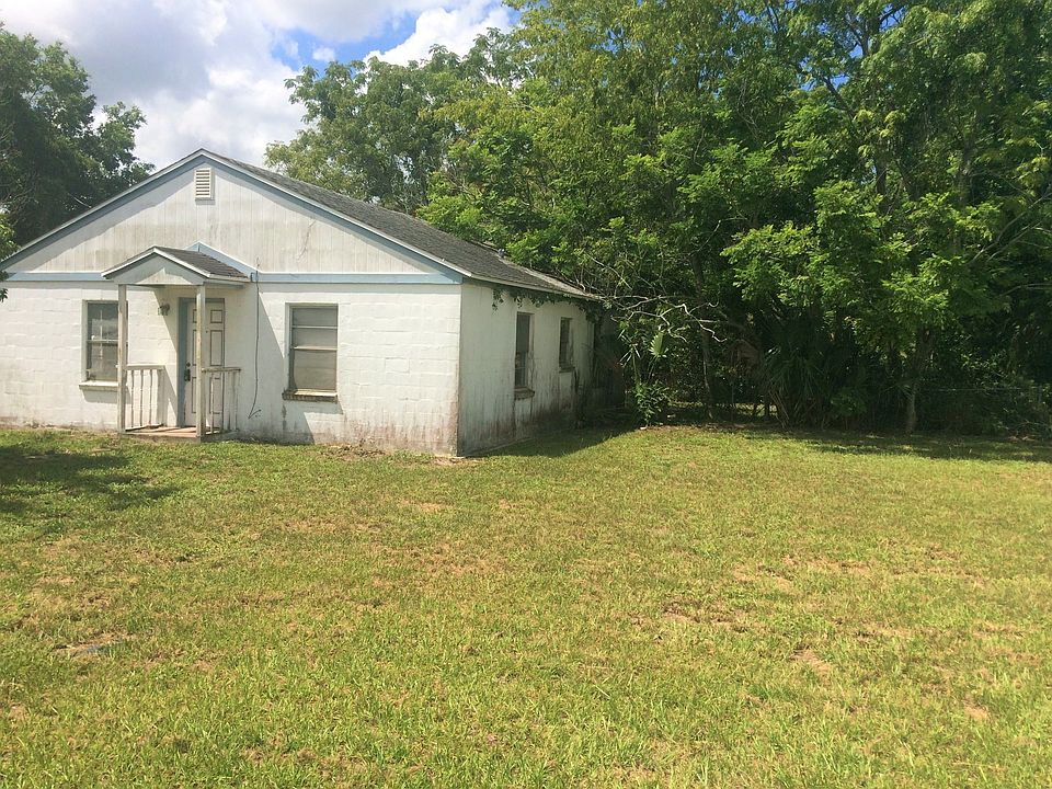 1st image of 2704 W Orange Ave
