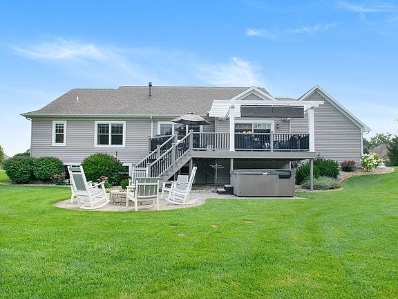 3rd image of 67457 Kensington Dr