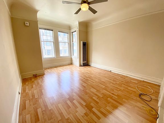 3rd image of 969 Pine St APT 8