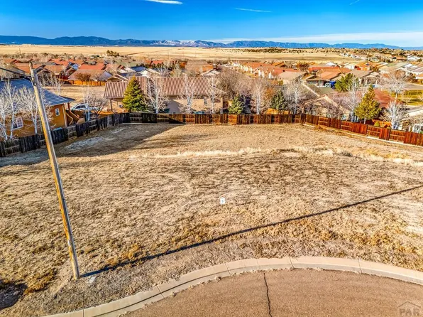 Willowcrest Pl, Pueblo, CO 81005