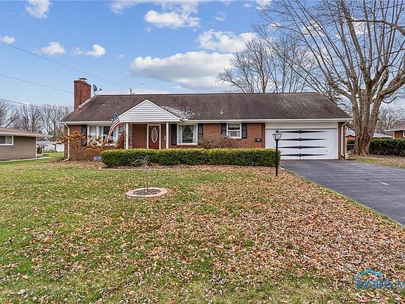 2nd image of 817 Wedgewood Dr