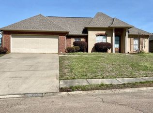 824 Willow Grande Cir, Brandon, MS 39047