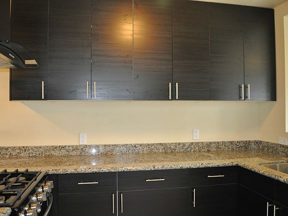 5th image of 5805 S Park Ave